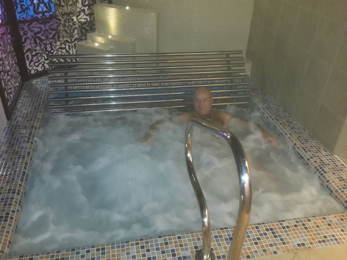 Частные бассейны с морской водой и SPA в фитнес-центре "Кимберли Лэнд"